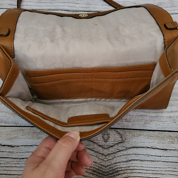 Michael Kors Hamilton Whipped Shoulder/ Clutch bag - Picture 6 of 13